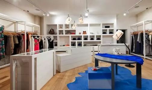 装修服装店铺装修设计_时尚服装店装修风格_时尚服装店装修设计