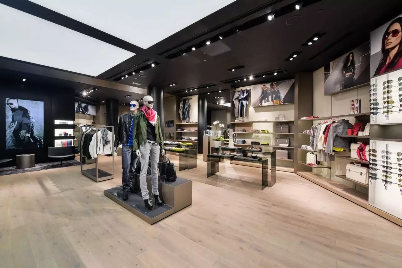 装修服装时尚店设计方案_装修服装店铺装修设计_时尚服装店装修设计