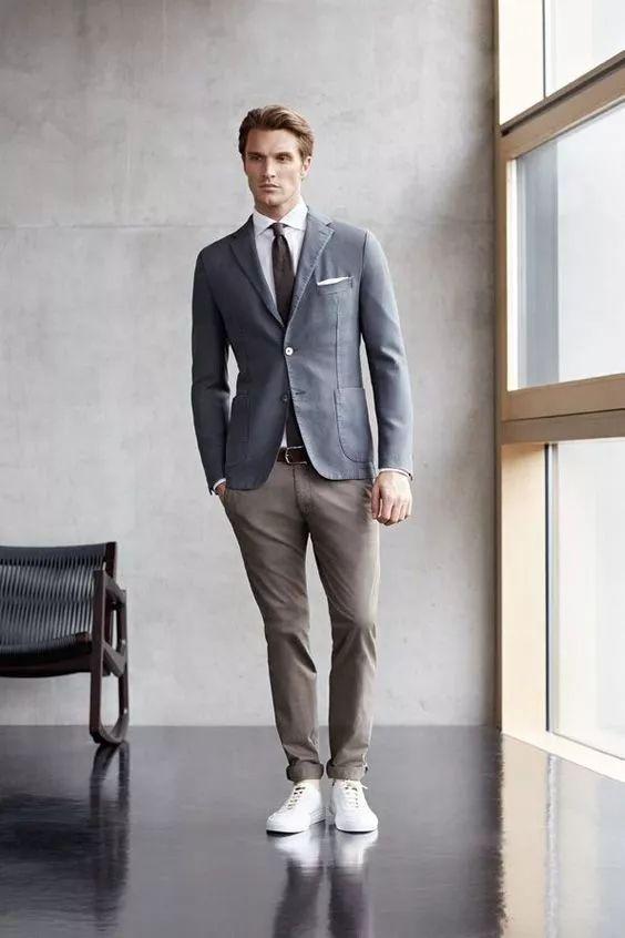 男士西装搭配图片大全高清_男士西装配什么发型_男士时尚西装搭配