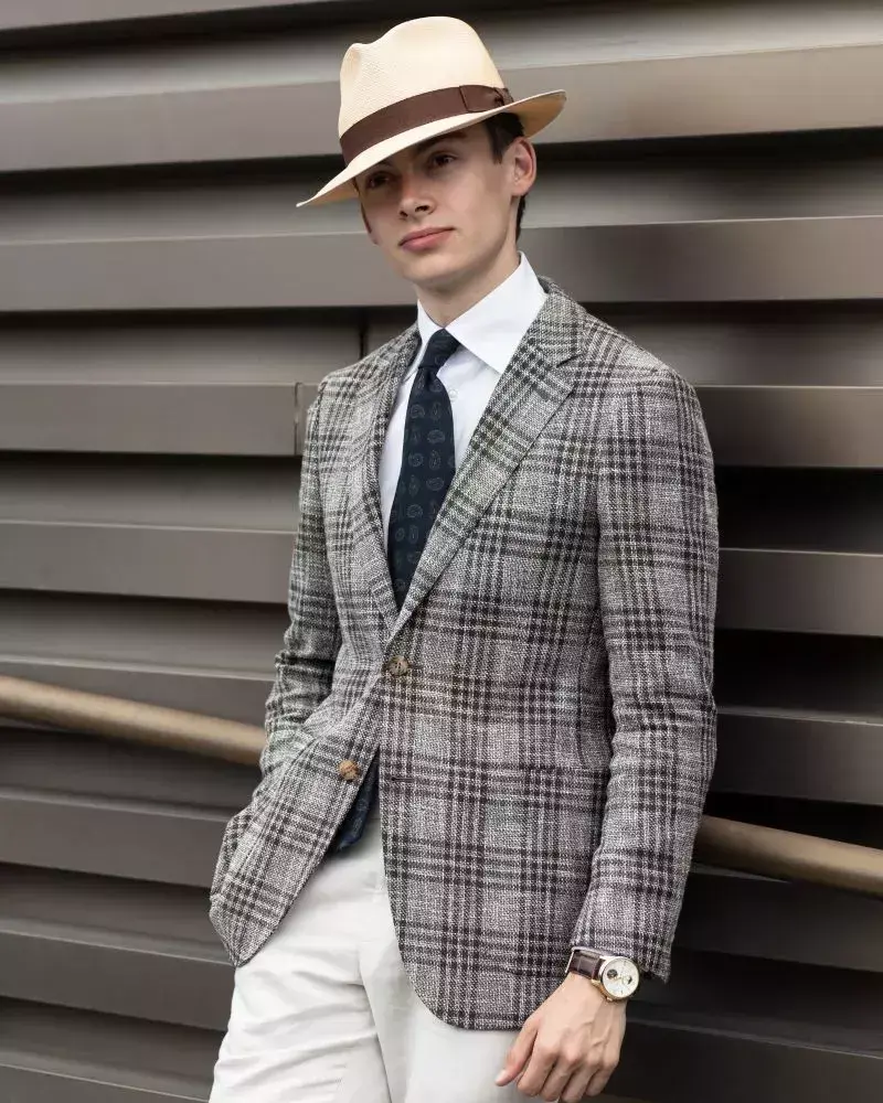 男士西装搭配什么好看_男士时尚西装搭配_男士西装搭配图片大全高清