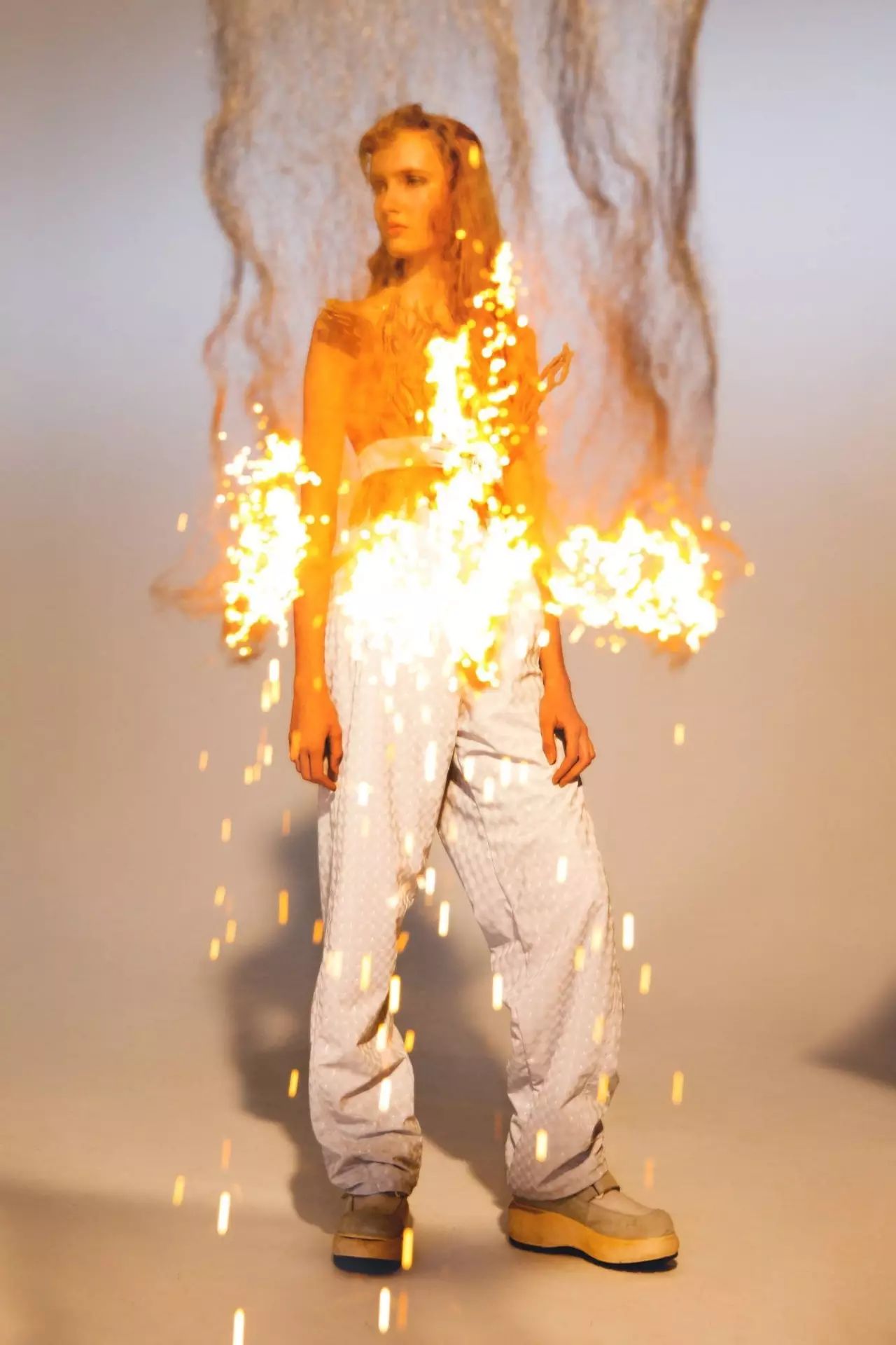 情侣装批发厂家_时尚情侣装批发_情侣装批发渠道