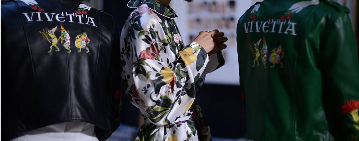 情侣装批发渠道_时尚情侣装批发_情侣装批发厂家