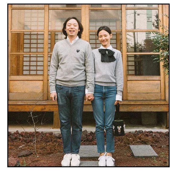 时尚情侣装批发_情侣装批发渠道_情侣装批发市场拿货源