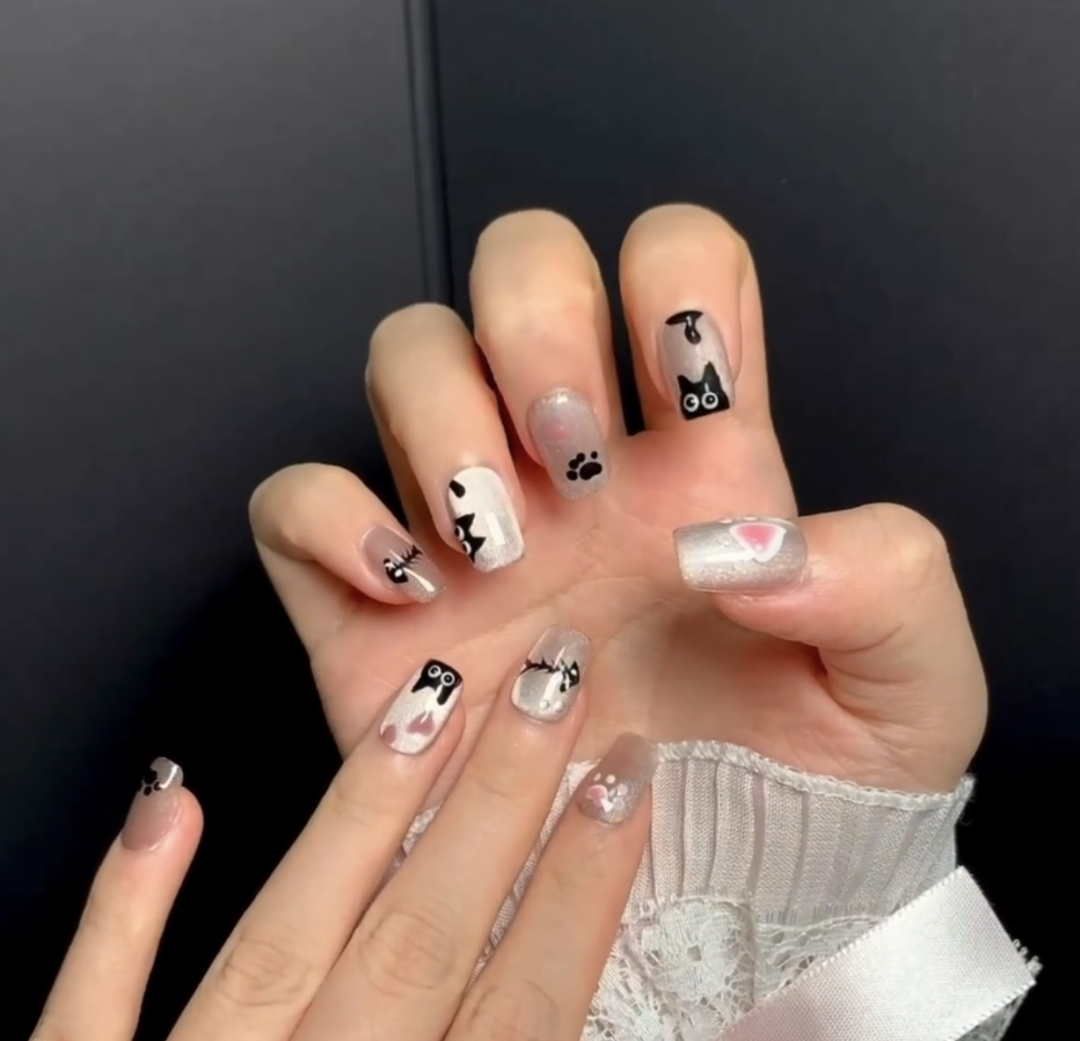 款式美甲时尚图片2024新款_款式美甲是什么意思_美甲图片2024款式时尚