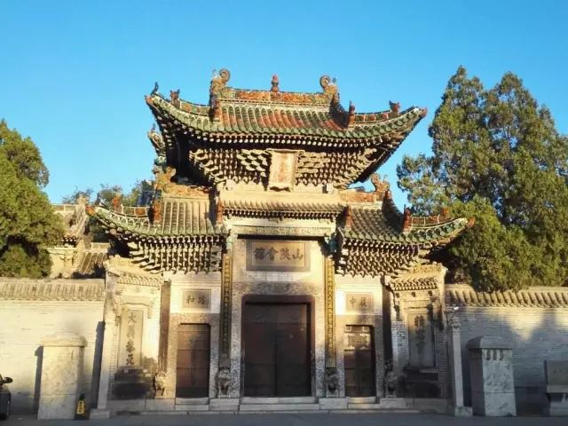 辉煌度假村 旅游攻略_旅行度假村_度假村落