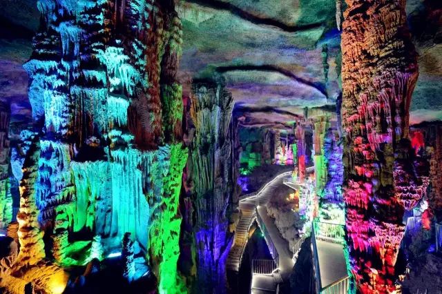 辉煌度假村 旅游攻略_旅行度假村_度假村落