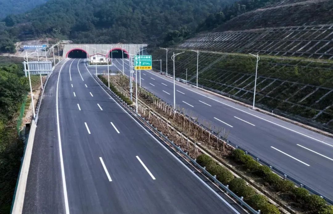 璧山青龙湖旅游攻略_璧山青龙湖公园好耍不_璧山青龙湖一日游