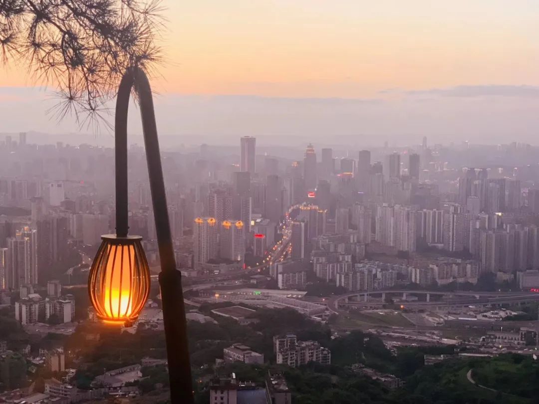 攻略重庆旅游自由行的地方_重庆3日自由行旅游攻略_攻略重庆旅游自由行路线