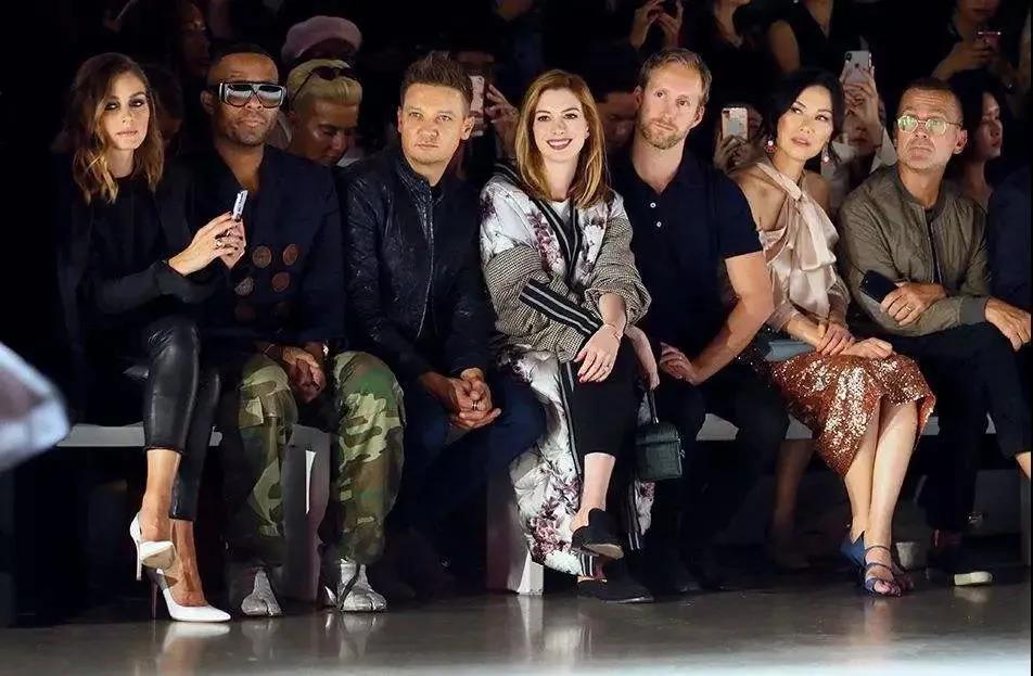 安妮时尚专柜-安妮品牌女装(图5) 安妮时尚专柜_安妮卖衣服的店在哪_安妮品牌女装