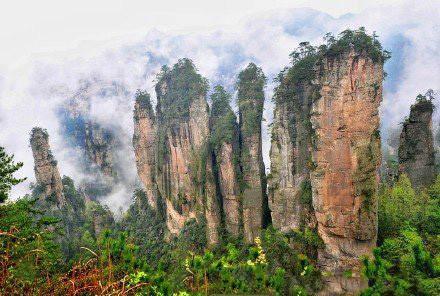 湖南凤凰城旅游攻略_湖南凤凰旅游景点有哪些景点_湖南凤凰旅游区在哪里