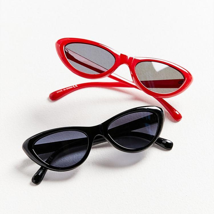 时尚斜睨女郎-时尚女郎插画(图6) 时尚女郎插画_时尚女郎穿搭_时尚斜睨女郎