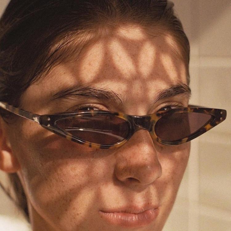 时尚斜睨女郎-时尚女郎插画(图10) 时尚女郎插画_时尚斜睨女郎_时尚女郎穿搭