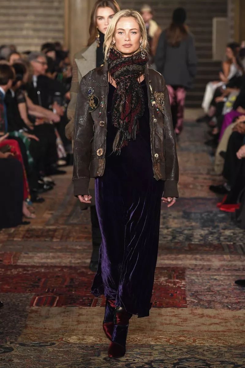 时尚晚礼服设计图手稿-礼服手稿素描图(图14) 礼服手稿素描图_时尚晚礼服设计图手稿_礼服手绘设计图