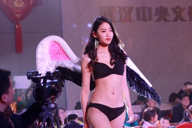 2024时尚内衣秀-时尚内衣总决赛(图11) 2020内衣时尚最新表演_时尚内衣总决赛_2024时尚内衣秀