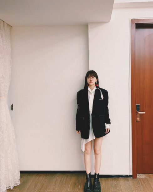 孔孝真机场时尚-时尚机场秀(图4) 孔孝真机场时尚_时尚机场秀_机场时尚是什么意思