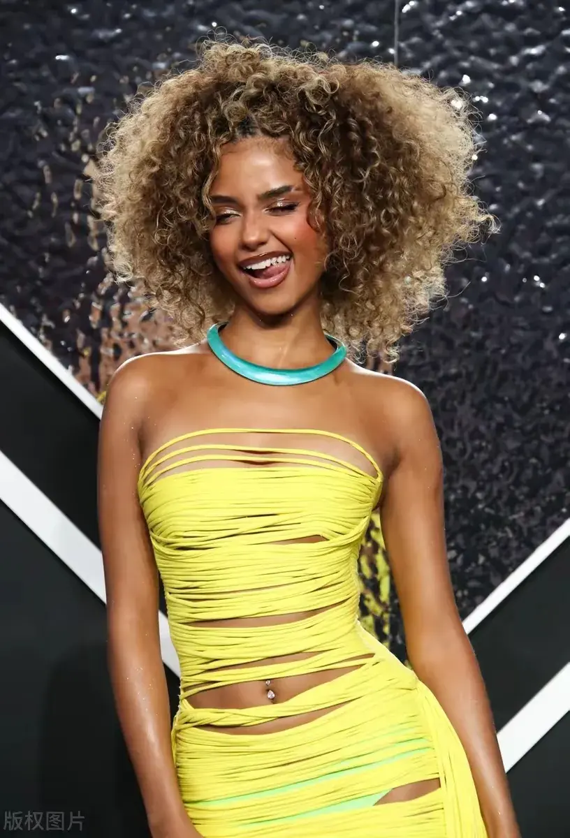 2024时尚内衣秀-时尚内衣展览秀(图4) 2024时尚内衣秀_时尚内衣展览秀_2020年春夏季时尚内衣秀