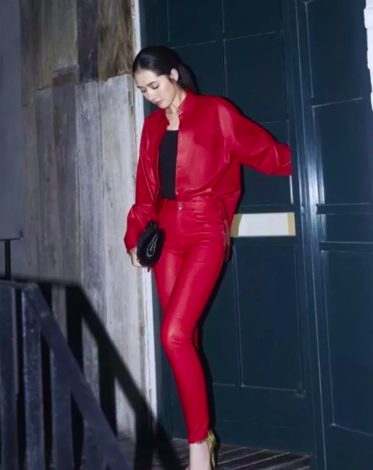 孔孝真机场时尚-机场时装秀(图24) 孔孝真机场照_机场时装秀_孔孝真机场时尚