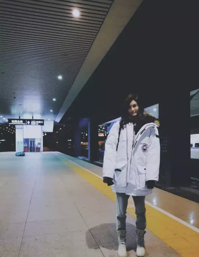 孔孝真机场时尚-机场时装秀(图7) 孔孝真机场时尚_机场时装秀_孔孝真机场照