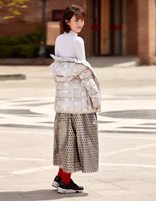 孔孝真机场时尚-机场时装秀(图14) 孔孝真机场照_孔孝真机场时尚_机场时装秀