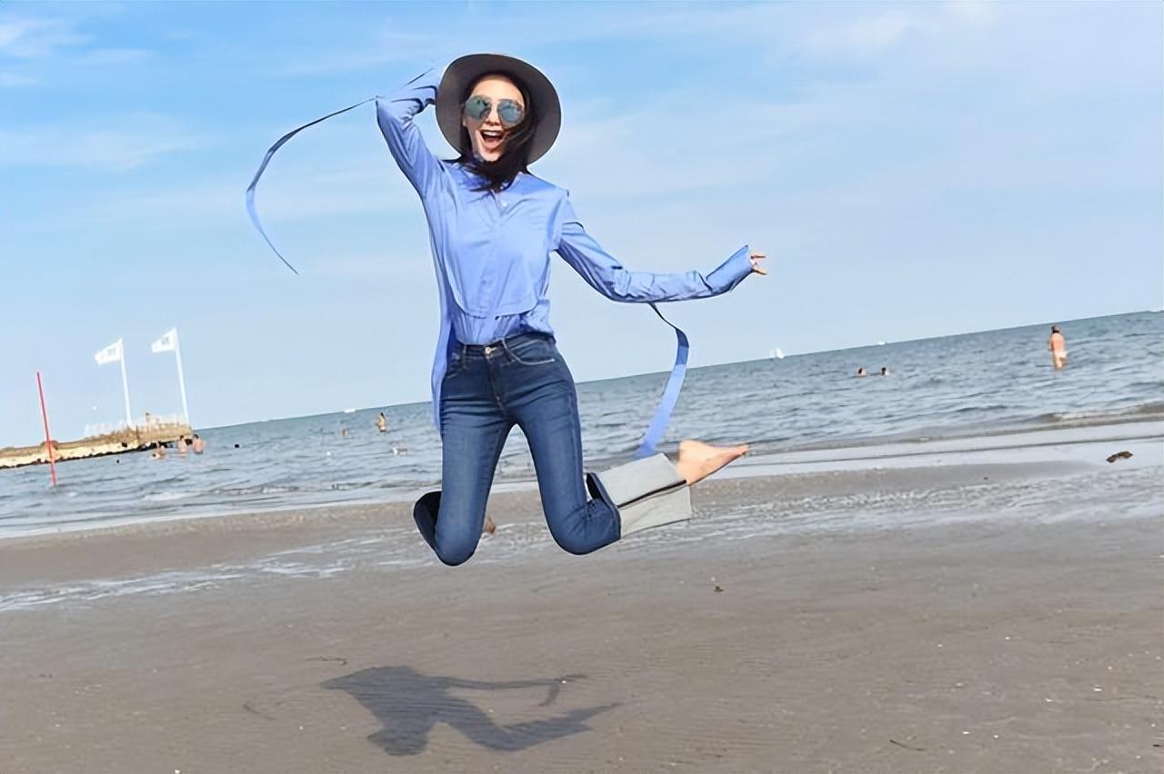 时尚舞台设计-时尚舞台造型(图8) 时尚舞台设计_舞台时尚设计图片_时尚舞台造型