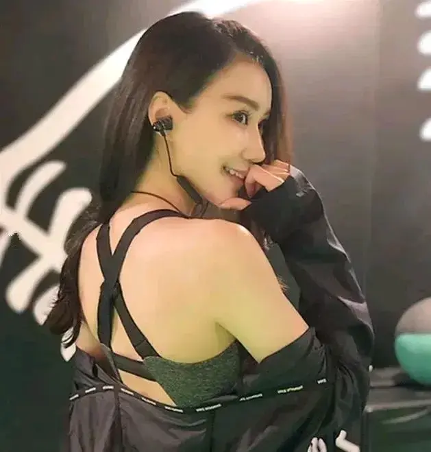 时尚舞台设计-舞台时尚设计方案(图15) 时尚舞台设计_时尚舞台品牌有哪些_舞台时尚设计方案