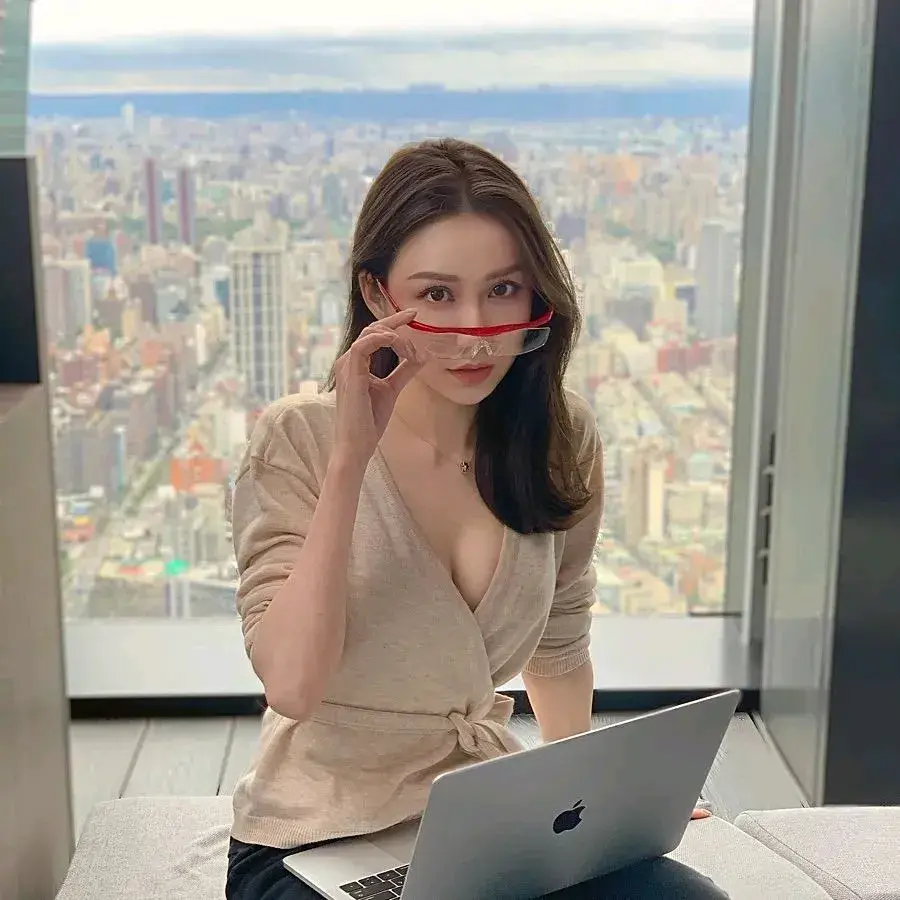 时尚舞台设计-舞台时尚设计方案(图8) 时尚舞台品牌有哪些_时尚舞台设计_舞台时尚设计方案