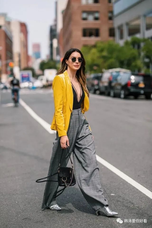 男士西装款式图正反面手绘_男士时尚花西装图片_男士西装真实图片