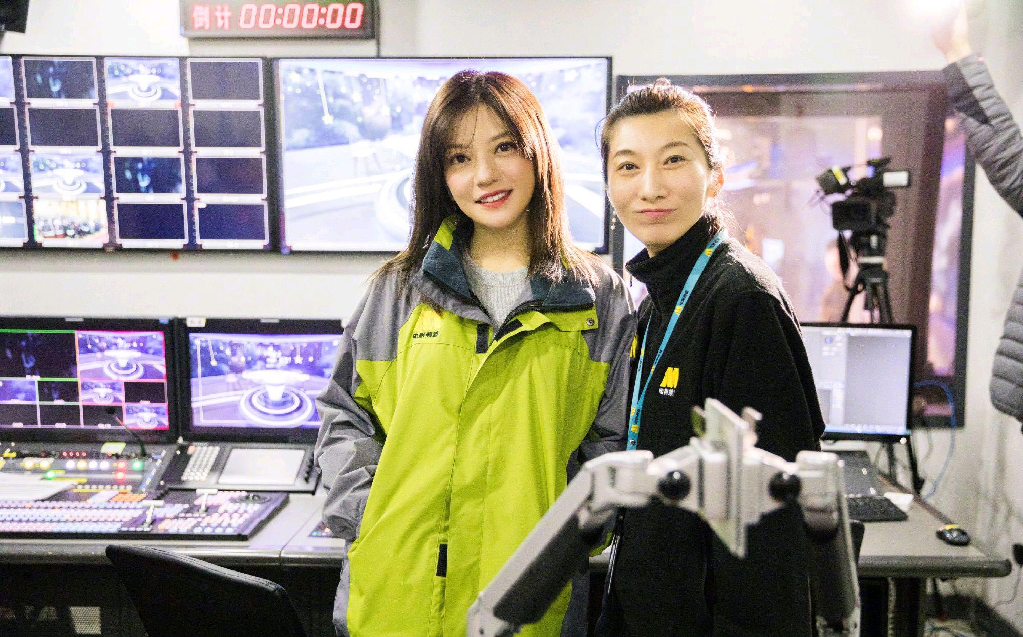 赵薇时尚穿衣打扮-打扮赵薇穿衣时尚图片(图7) 赵薇穿搭_打扮赵薇穿衣时尚图片_赵薇时尚穿衣打扮