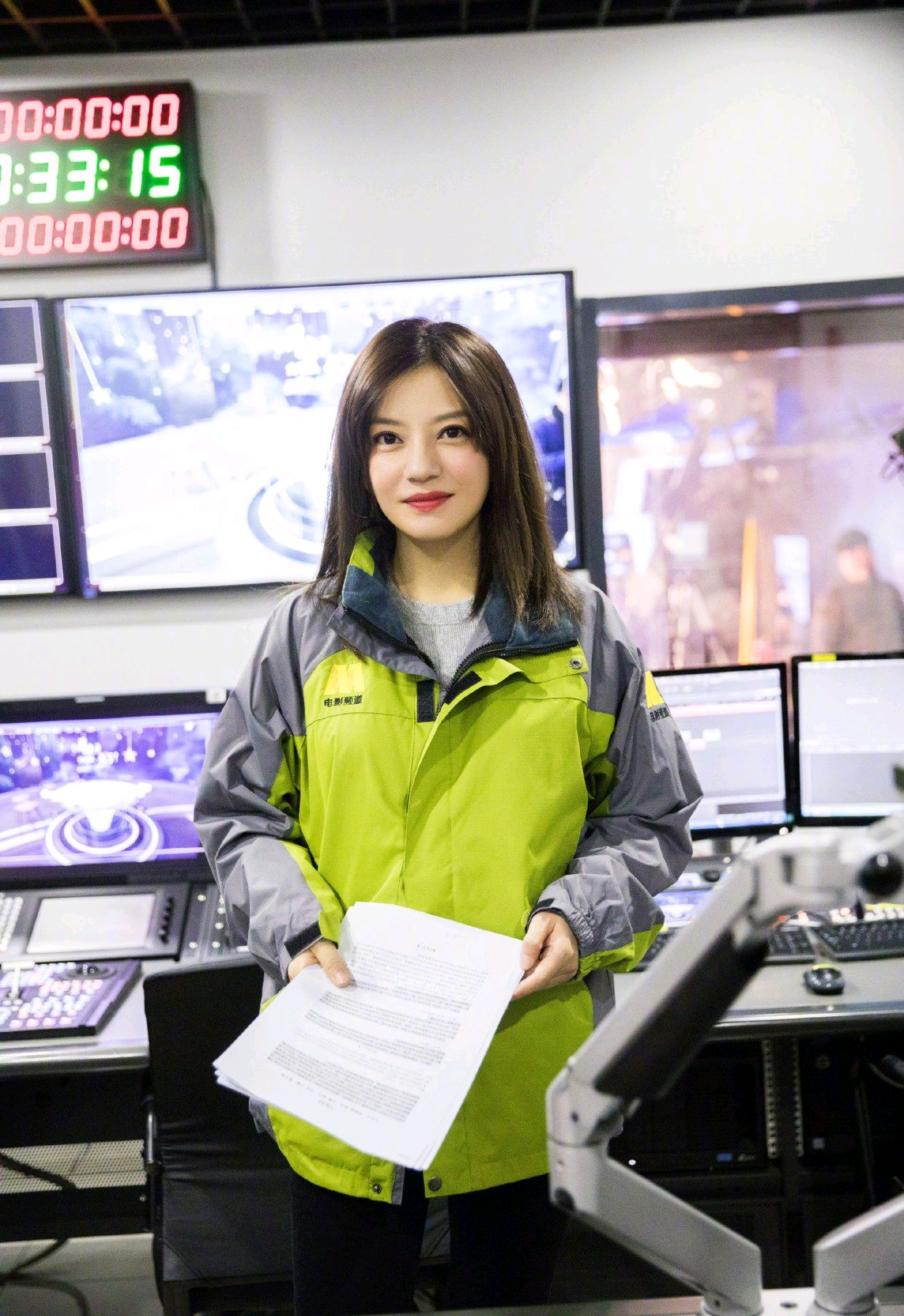 赵薇时尚穿衣打扮-打扮赵薇穿衣时尚图片(图8) 赵薇时尚穿衣打扮_打扮赵薇穿衣时尚图片_赵薇穿搭