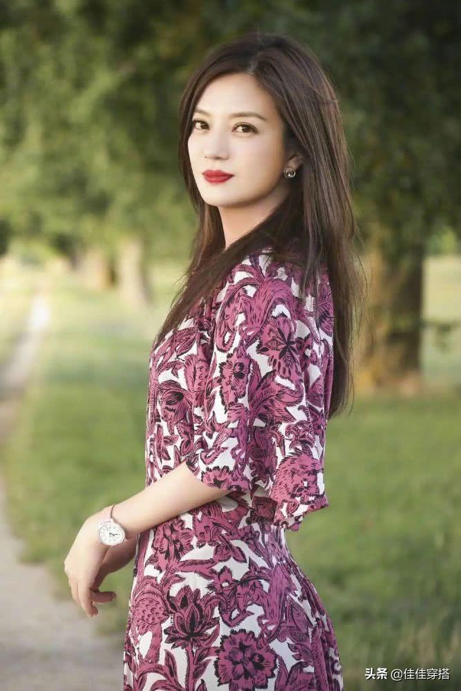 赵薇时尚穿衣打扮-赵薇穿衣服