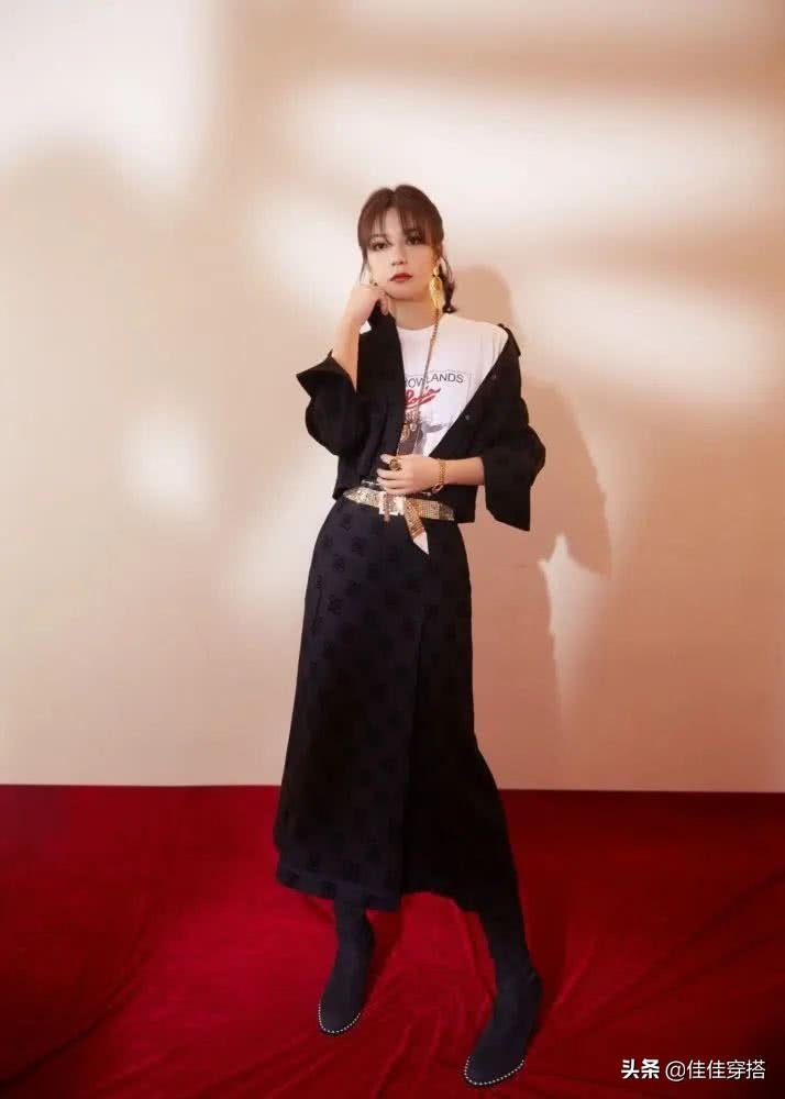 赵薇穿衣服_赵薇穿着打扮_赵薇时尚穿衣打扮