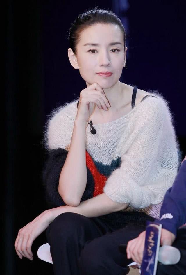 赵薇时尚穿衣打扮-赵薇穿搭