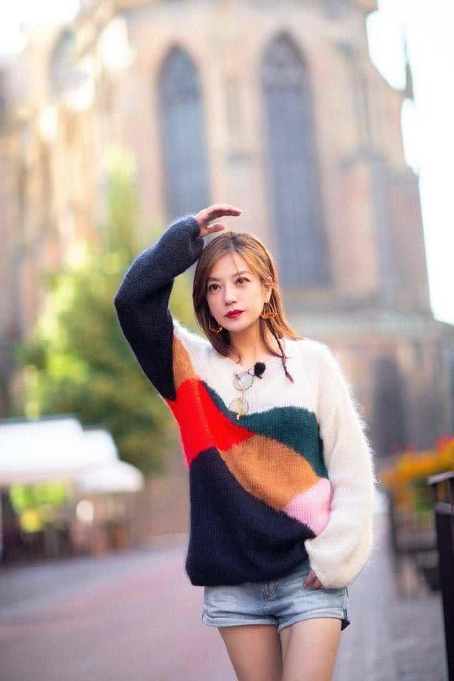 赵薇穿衣服_赵薇穿搭_赵薇时尚穿衣打扮