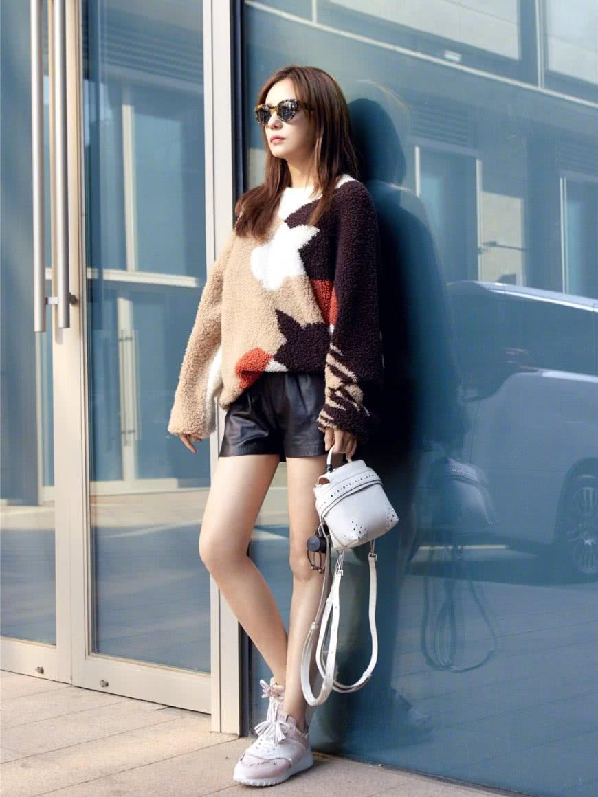 赵薇时尚穿衣打扮_赵薇穿衣服_赵薇穿搭