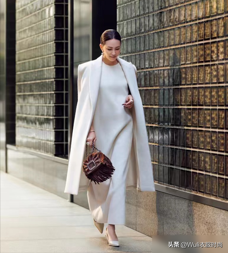 个性衣服穿搭_个性款衣服的风格简介_时尚个性衣服