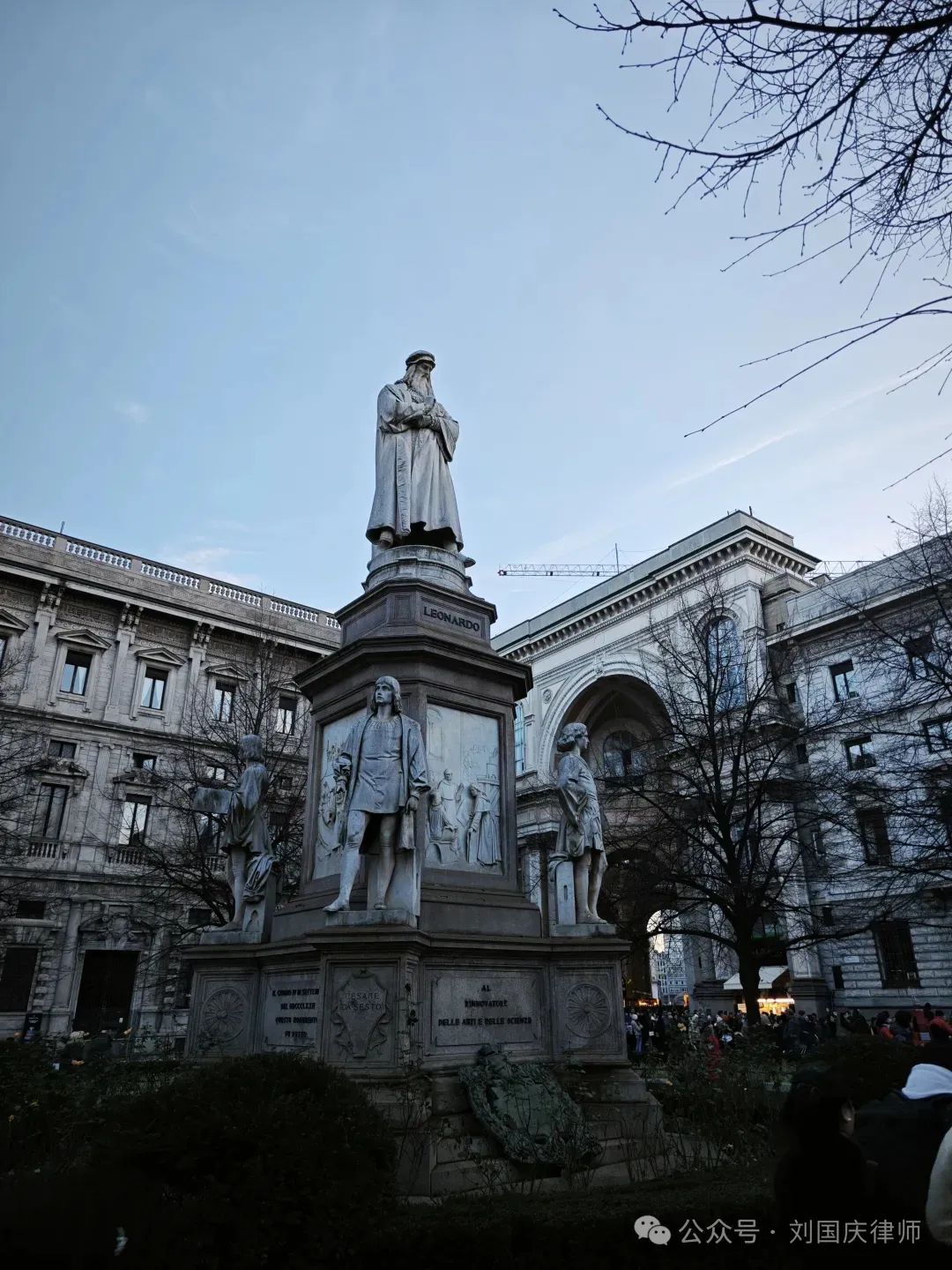 米兰时尚之都-米兰时尚周(图7) 米兰时尚之都_米兰时尚家居_米兰时尚周