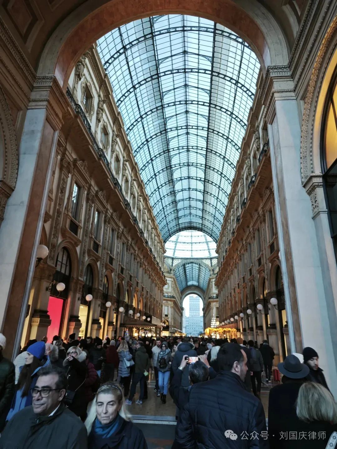 米兰时尚之都-米兰时尚周(图8) 米兰时尚家居_米兰时尚之都_米兰时尚周