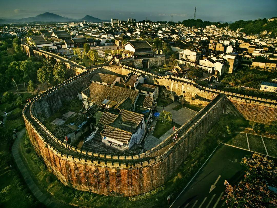 安徽渔梁坝旅游攻略-安徽水坝(图9) 新安江渔梁坝_安徽水坝_安徽渔梁坝旅游攻略