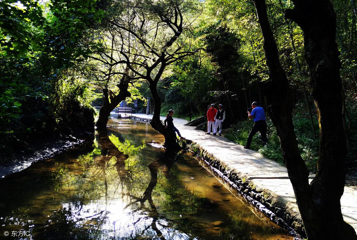 徽州渔梁坝_安徽渔梁坝旅游攻略_新安江渔梁坝