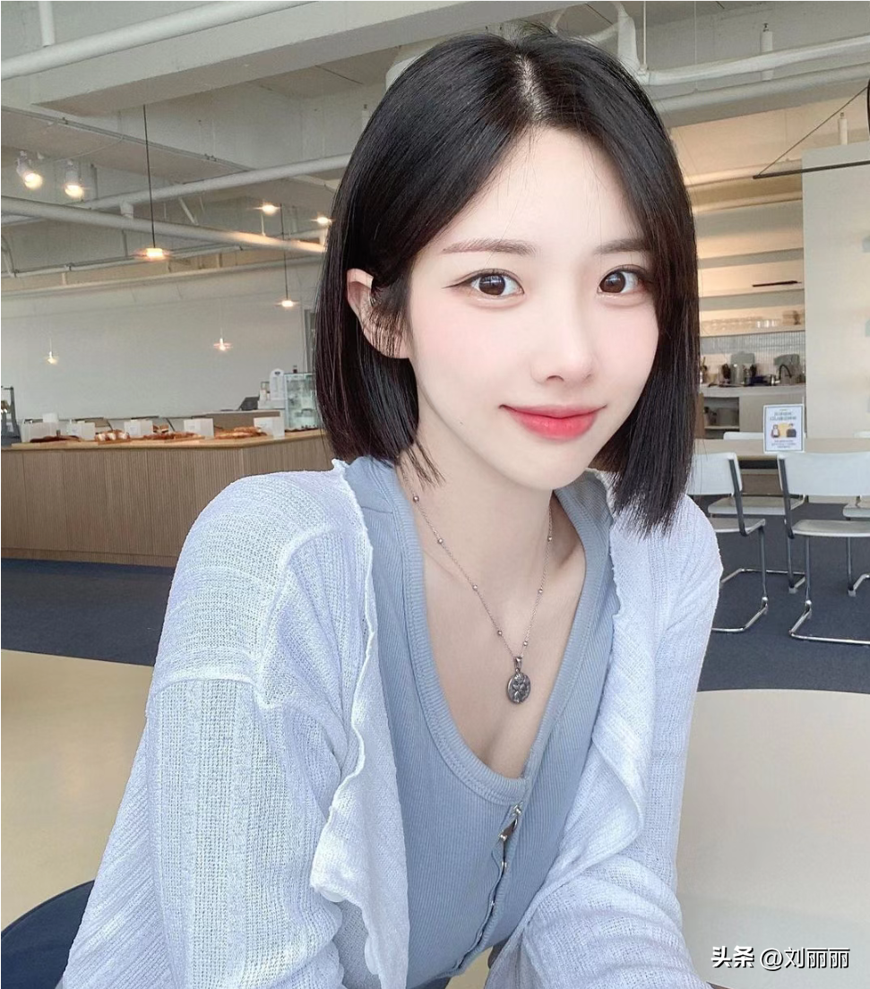 女生时尚短发图片_短发时尚女孩图片头像_短发时尚女生图片大全