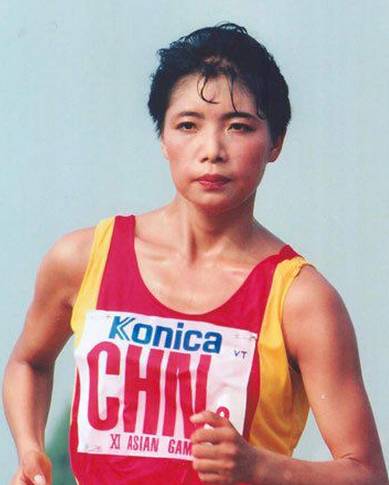 时尚烟云好看吗_时尚烟云演员表_时尚烟云表演员是谁