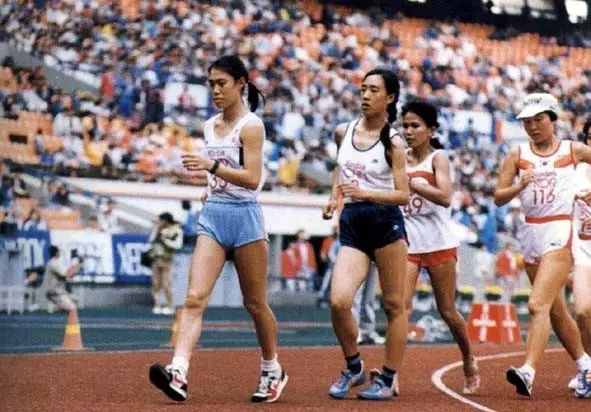 时尚烟云好看吗_时尚烟云演员表_时尚烟云表演员是谁