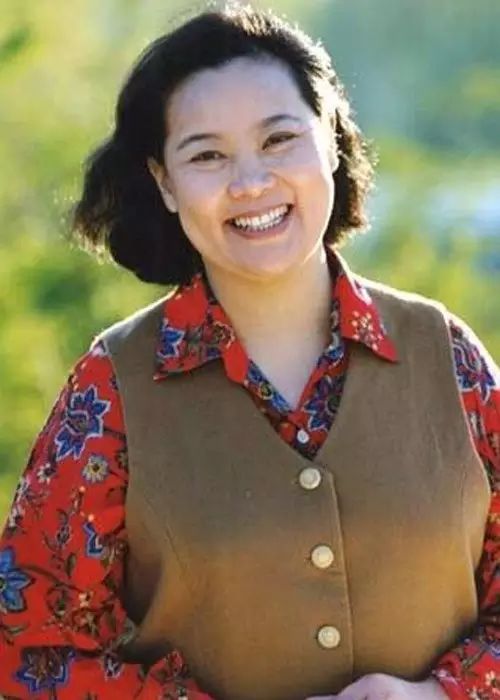 时尚烟云好看吗_时尚烟云演员表_时尚烟云表演员是谁