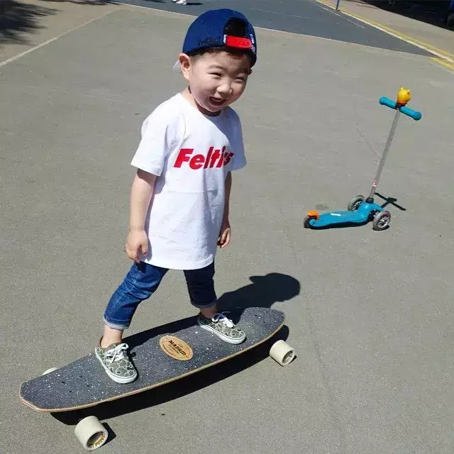 时尚杂志搭配_穿搭杂志推荐_儿童时尚穿搭的杂志