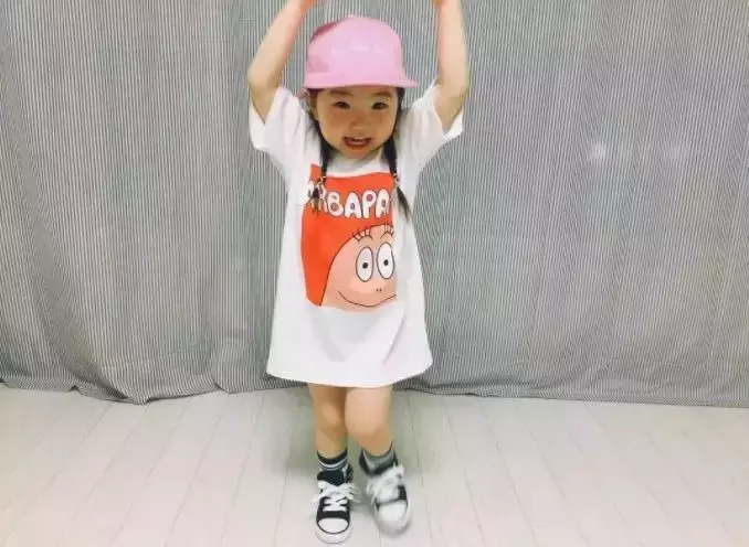 穿搭杂志推荐_时尚杂志搭配_儿童时尚穿搭的杂志