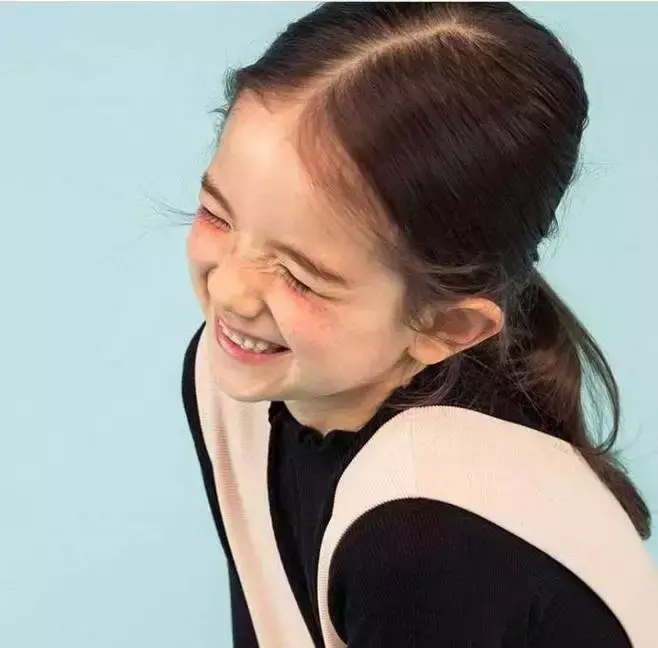 穿搭杂志推荐_时尚杂志搭配_儿童时尚穿搭的杂志