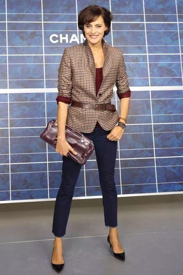 巴黎女人的时尚圣经-时尚恶魔的圣经九月刊(图20) 巴黎女人的时尚圣经_时尚恶魔的圣经九月刊_巴黎女人的时尚圣经txt