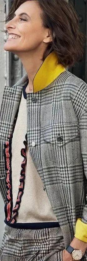 巴黎女人的时尚圣经-时尚恶魔的圣经九月刊(图23) 巴黎女人生活圣经_时尚恶魔的圣经九月刊_巴黎女人的时尚圣经