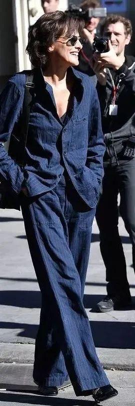 巴黎女人的时尚圣经-时尚恶魔的圣经九月刊(图25) 巴黎女人的时尚圣经_时尚恶魔的圣经九月刊_巴黎女人生活圣经