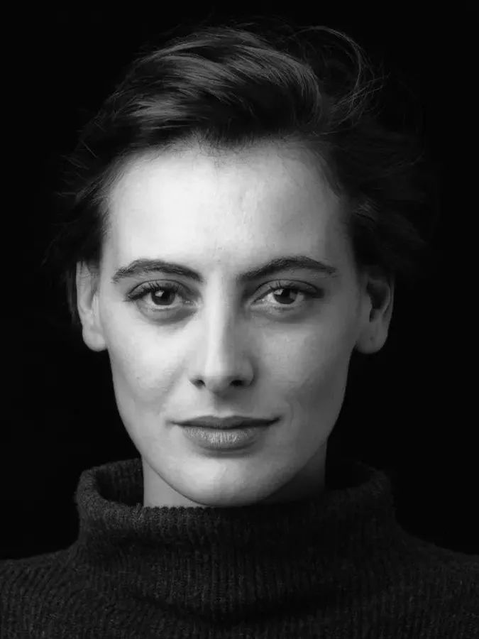 巴黎女人的时尚圣经-时尚恶魔的圣经九月刊(图4) 巴黎女人的时尚圣经_时尚恶魔的圣经九月刊_巴黎女人生活圣经